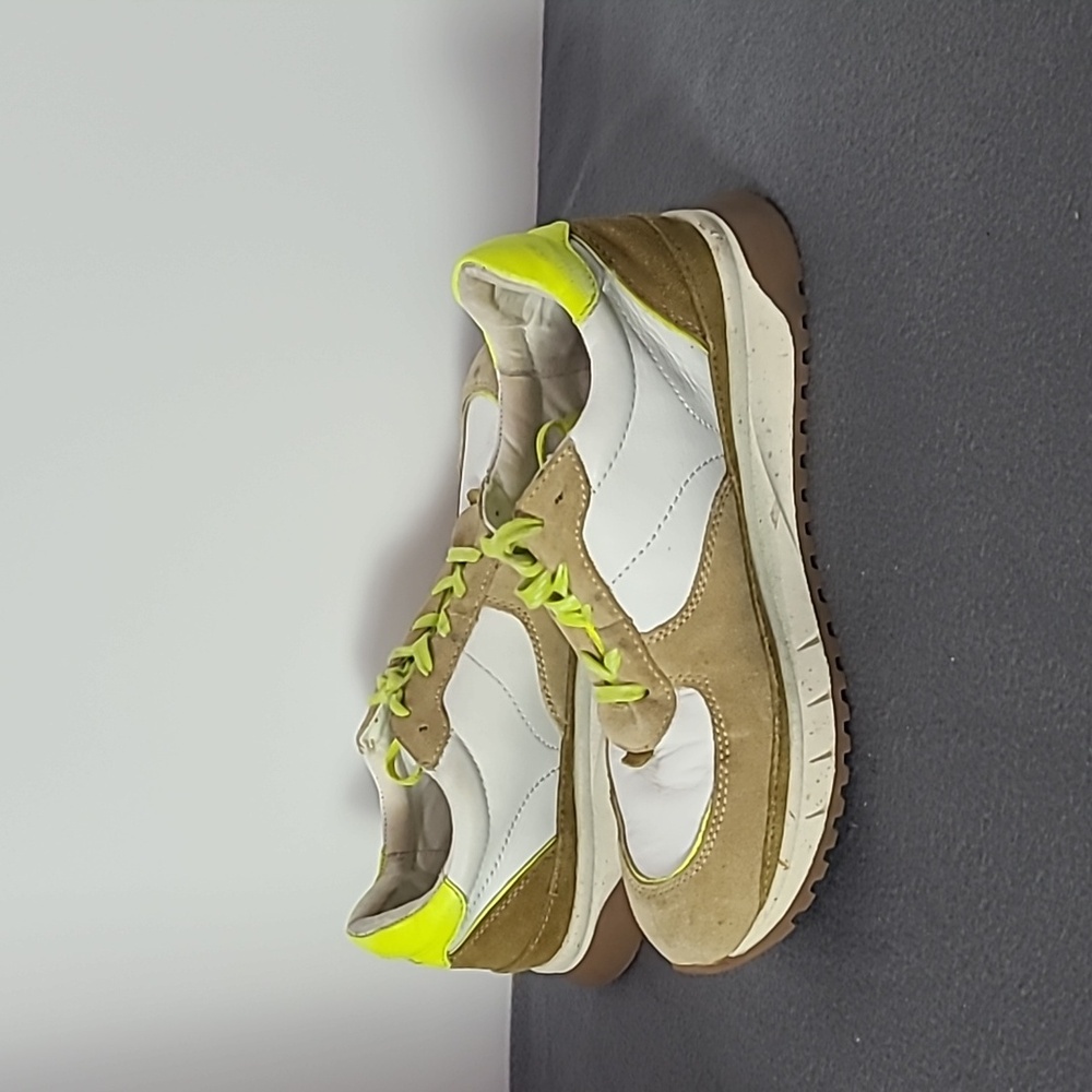 Madewell Kickoff Trainer  (M)Size 8/(W) Size 9.5